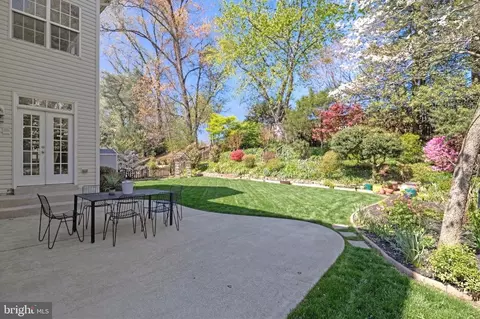Exterior - 6606 Tucker Ave, Mclean, VA 22101 photo 5 of 8