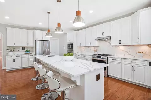 Kitchen - 6606 Tucker Ave, Mclean, VA 22101 photo 5 of 6