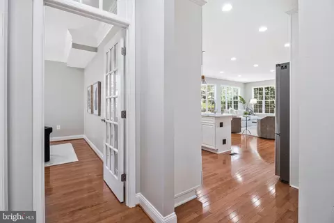 Entry Way - 6606 Tucker Ave, Mclean, VA 22101 photo 3 of 8