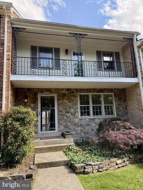 6402 Seven Oaks Ct, Falls Church, VA 22042