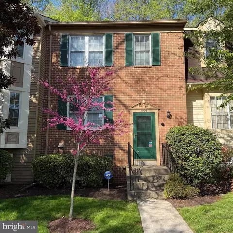 7876 Newport Glen Pass, Annandale, VA 22003