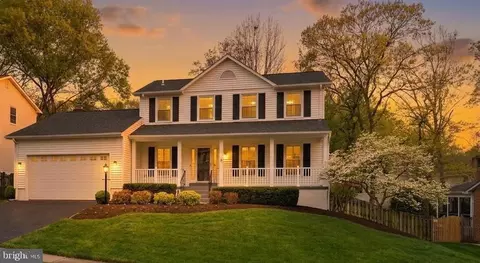6109 Union Village Dr, Clifton, VA 20124