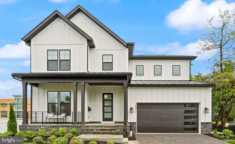 7421 Howard Ct, Falls Church, VA 22043