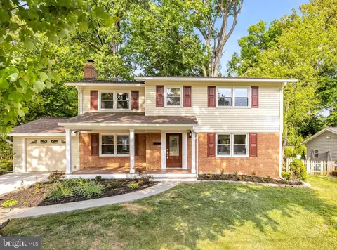 2435 Shenandoah St, Vienna, VA 22180