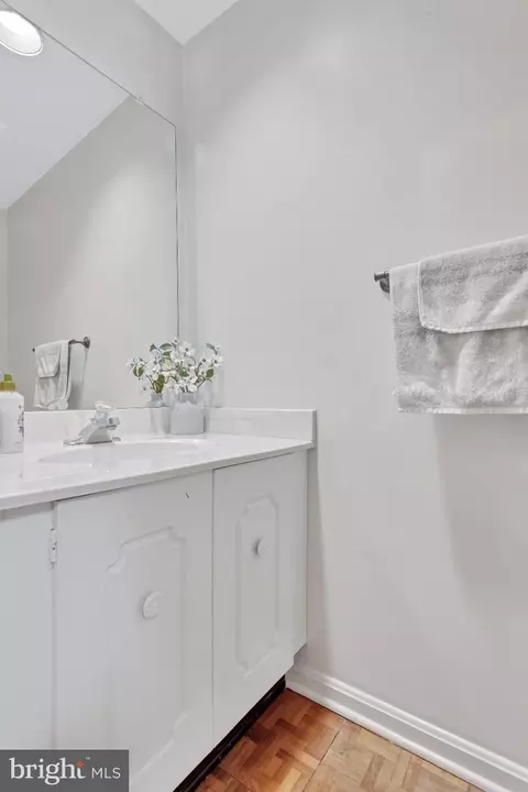 Bath - 9009 Sweet Birch Ct, Springfield, VA 22152 photo 1 of 3