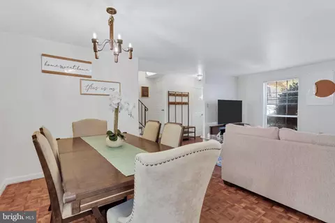 Dining - 9009 Sweet Birch Ct, Springfield, VA 22152 photo 4 of 7