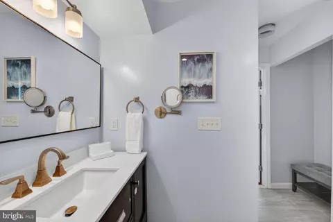 Bath - 1846 Golf View Ct, Reston, VA 20190 photo 2 of 3