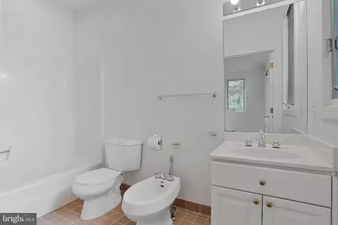 Other - 926 Saigon Rd, Mclean, VA 22102 photo 8 of 16