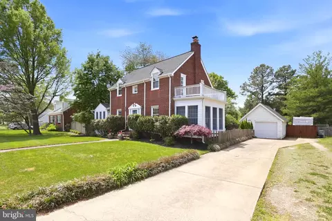 3427 Memorial St, Alexandria, VA 22306