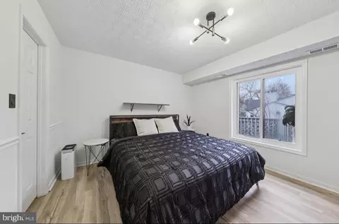 Bedroom - 2209 Hunters Run Rd, Reston, VA 20191 photo 3 of 4