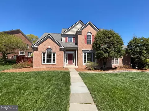 8396 Westpointe Dr, Fairfax Station, VA 22039