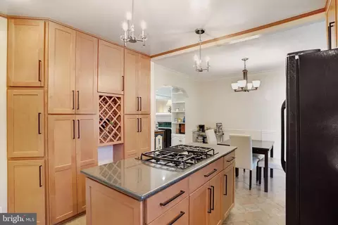 Kitchen - 5300 Kings Park Dr, Springfield, VA 22151 photo 3 of 5