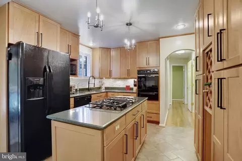 Kitchen - 5300 Kings Park Dr, Springfield, VA 22151 photo 1 of 5
