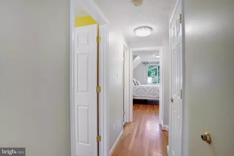 Entry Way - 5300 Kings Park Dr, Springfield, VA 22151 photo 2 of 4
