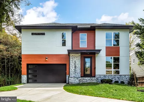 6645 Hallwood Ave, Falls Church, VA 22046