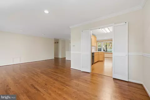 Living - 6713 Bellamy Ave, Springfield, VA 22152 photo 3 of 13