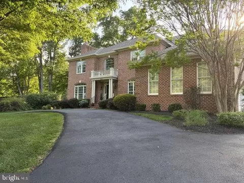2954 Bonds Ridge Ct, Oakton, VA 22124