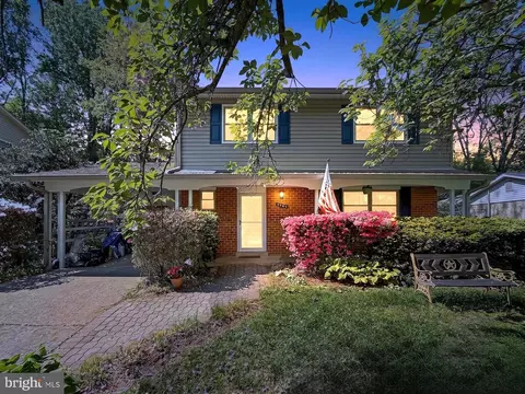 4984 Swinton Dr, Fairfax, VA 22032