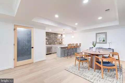 Dining - 1538 Forest Ln, Mclean, VA 22101 photo 10 of 12