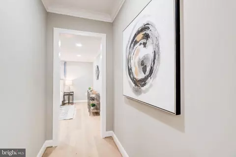 Entry Way - 1538 Forest Ln, Mclean, VA 22101 photo 15 of 25