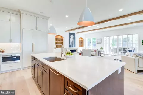 Kitchen - 1538 Forest Ln, Mclean, VA 22101 photo 10 of 14
