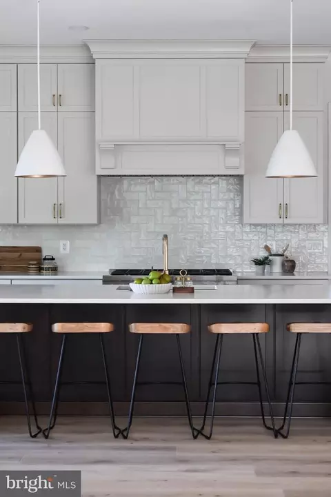 Kitchen - 1538 Forest Ln, Mclean, VA 22101 photo 7 of 14