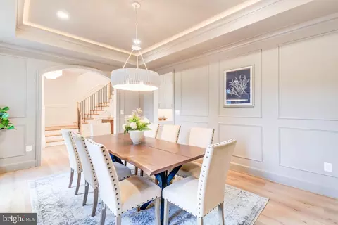 Dining - 1538 Forest Ln, Mclean, VA 22101 photo 4 of 12
