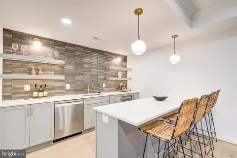 Kitchen - 1538 Forest Ln, Mclean, VA 22101 photo 13 of 14