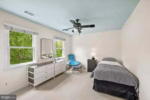 Bedroom - 7908 Foxhound Rd, Mclean, VA 22102 photo 4 of 5