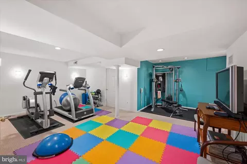 Other - 7908 Foxhound Rd, Mclean, VA 22102 photo 7 of 7