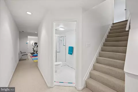 Entry Way - 7908 Foxhound Rd, Mclean, VA 22102 photo 6 of 6