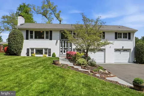 6432 Downing Ct, Annandale, VA 22003