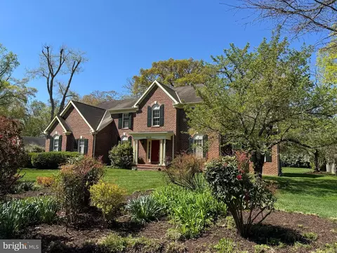 9020 Beatty Dr, Alexandria, VA 22308