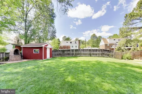 Exterior - 5510 Eastbourne Dr, Springfield, VA 22151 photo 11 of 13