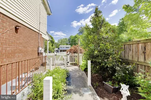 Exterior - 5510 Eastbourne Dr, Springfield, VA 22151 photo 13 of 13