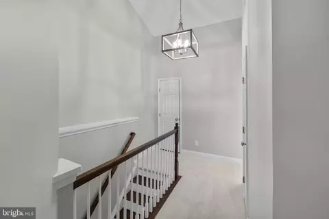 Entry Way - 6491 Milva Ln, Springfield, VA 22150 photo 4 of 9
