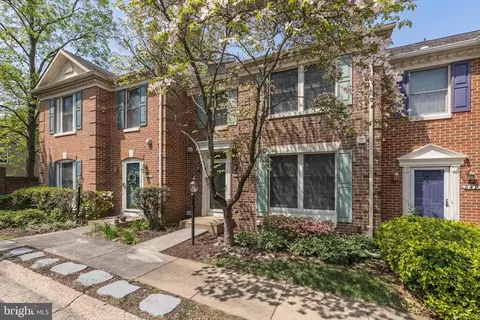 Exterior - 6491 Milva Ln, Springfield, VA 22150 photo 9 of 9