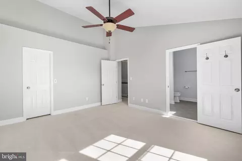 Entry Way - 6491 Milva Ln, Springfield, VA 22150 photo 7 of 9