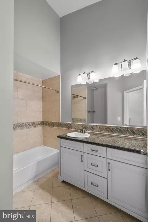 Bath - 6491 Milva Ln, Springfield, VA 22150 photo 7 of 9