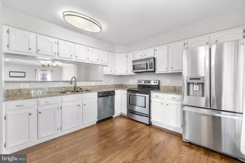 Kitchen - 6491 Milva Ln, Springfield, VA 22150 photo 2 of 4