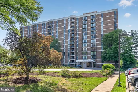 2300 Pimmit Dr #418, Falls Church, VA 22043