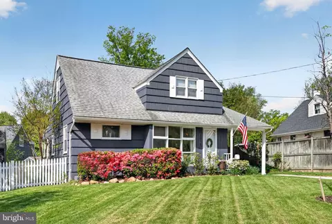 7018 Quander Rd, Alexandria, VA 22307