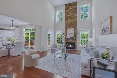 6804 Dean Dr, Mclean, VA 22101 photo 5