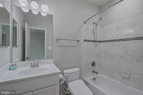6804 Dean Dr, Mclean, VA 22101 photo 29
