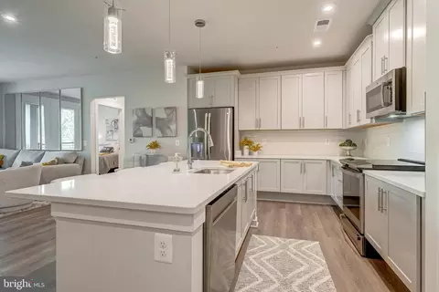 Kitchen - 1669 Bandit Loop #406A, Reston, VA 20190 photo 4 of 5