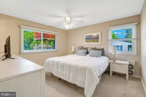 Bedroom - 7212 Galgate Dr, Springfield, VA 22153 photo 1 of 7