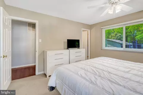 Bedroom - 7212 Galgate Dr, Springfield, VA 22153 photo 2 of 7