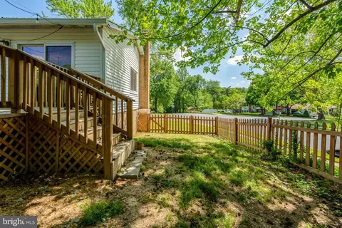 Exterior - 7212 Galgate Dr, Springfield, VA 22153 photo 8 of 10