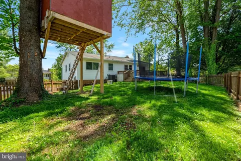 Exterior - 7212 Galgate Dr, Springfield, VA 22153 photo 7 of 10