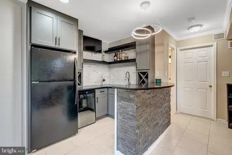Kitchen - 7212 Galgate Dr, Springfield, VA 22153 photo 5 of 6